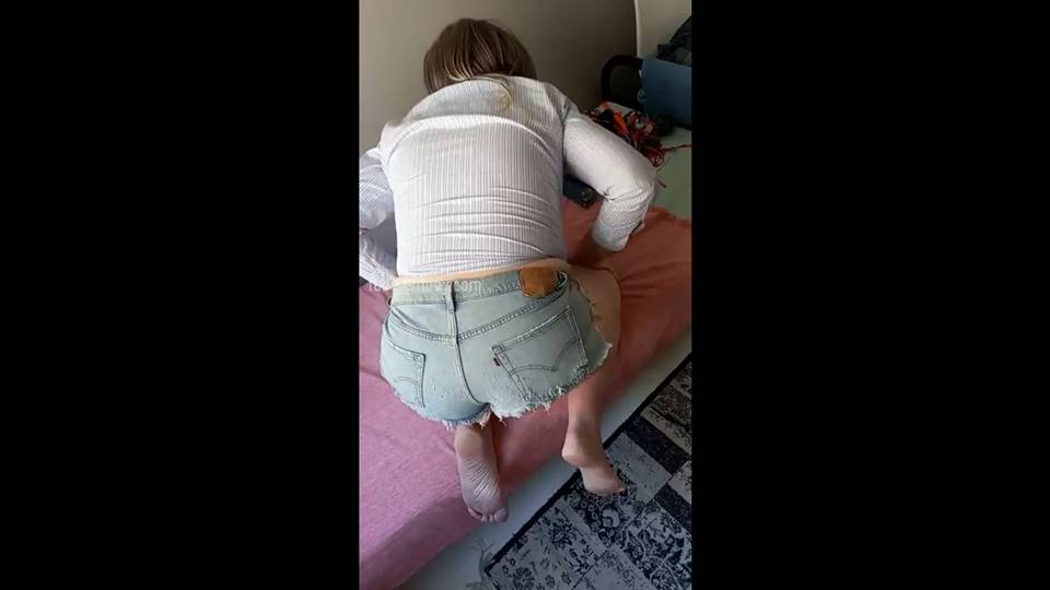 I Know You Want to Fuck Me – Just Watch
