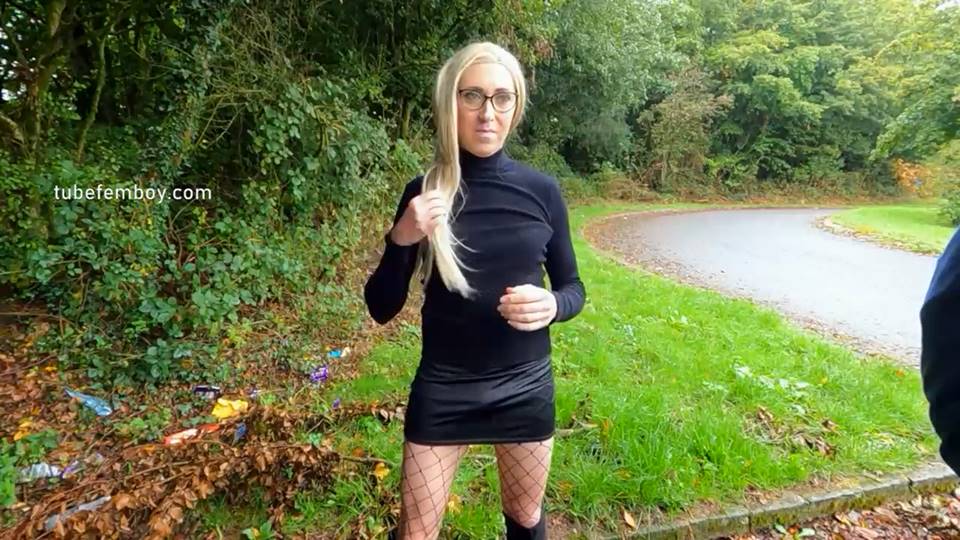 Dogging Adventures, Naked in the Rain