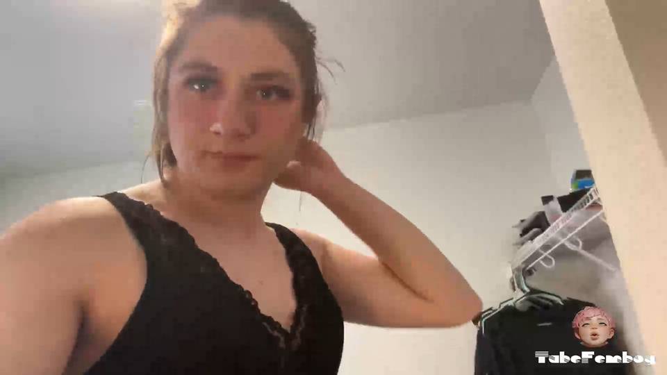 Please please please let me wear your cum on my face